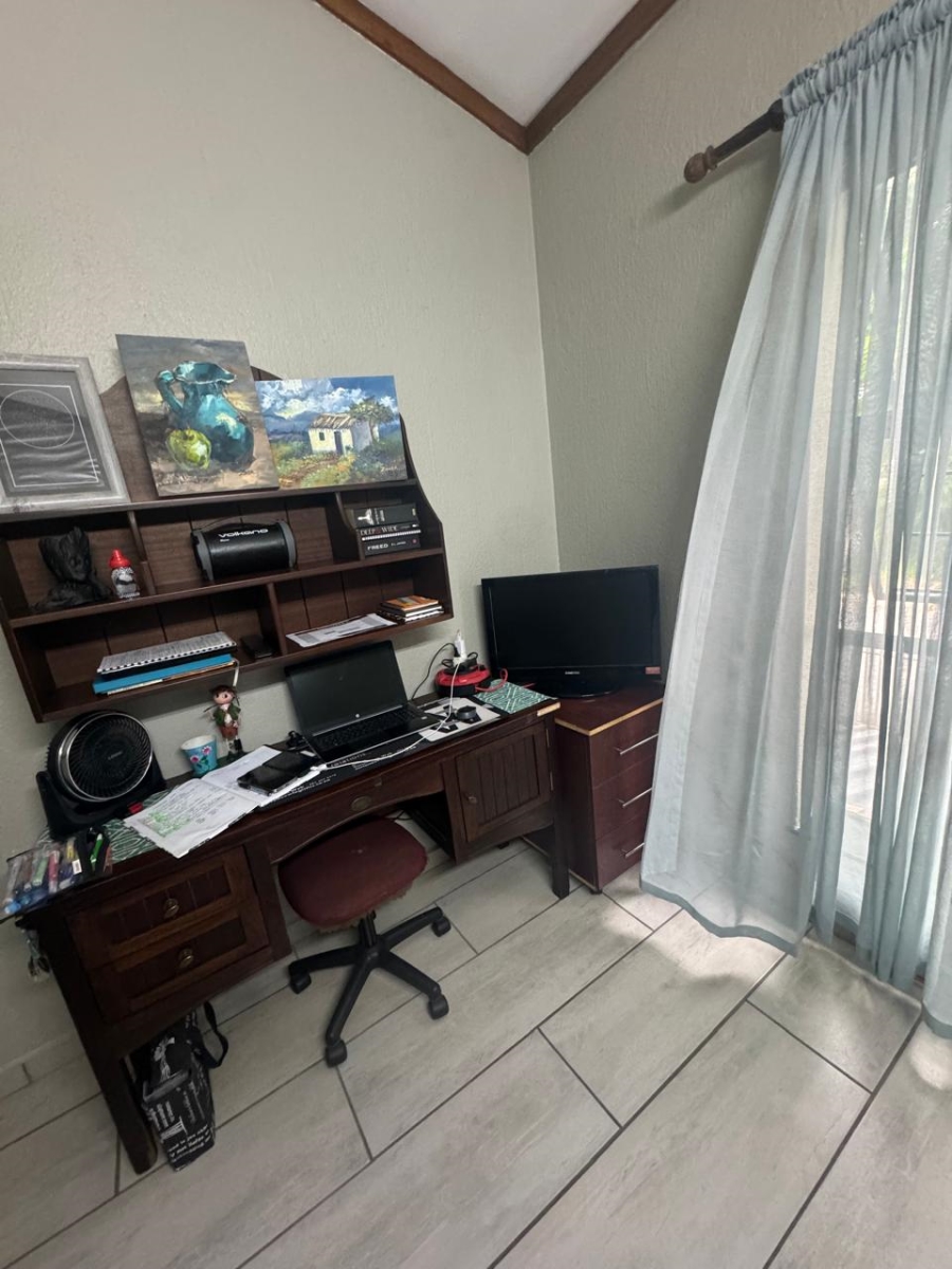 3 Bedroom Property for Sale in Bodorp North West